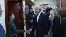 Kılıçdaroğlu'ndan gazeteci Tülay Ünal Öçten'e taziye ziyareti