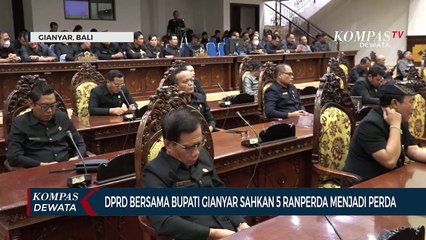 DPRD & Bupati Gianyar Sahkan 5 Ranperda Jadi Perda