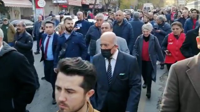 Alevi dernekleri Meclis önünde yürüyüş düzenledi