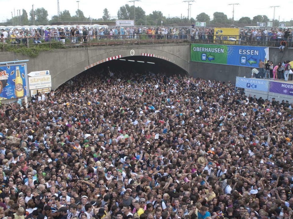 Mouvement de foule, voici quoi faire si vous êtes pris dedans