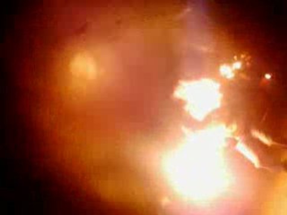 Bollas Cracheur de feu Crazycastle party Psy tr...