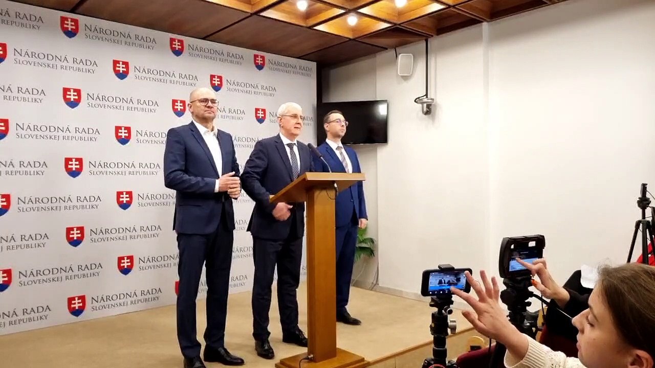 ZÁZNAM: R. Sulík: SaS nepodporí zmeny v 2. pilieri, pokiaľ budú obsahovať zdanenie úspor