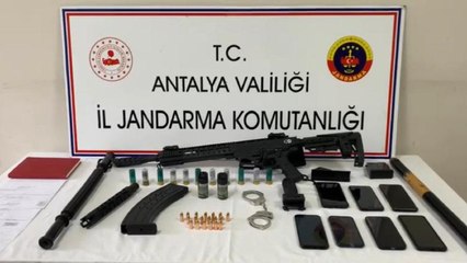 Sahte belgelerle otel işgal eden suç örgütüne operasyon