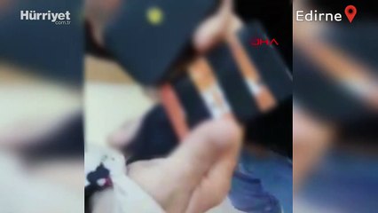 Ehliyet sınavına girerken kopya düzeneği ile yakalandılar