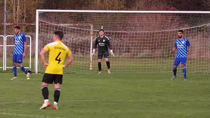 Das 3:2 für den TSV Groß Schneen durch Noah-Samuel Reinholz  in Rosdorf