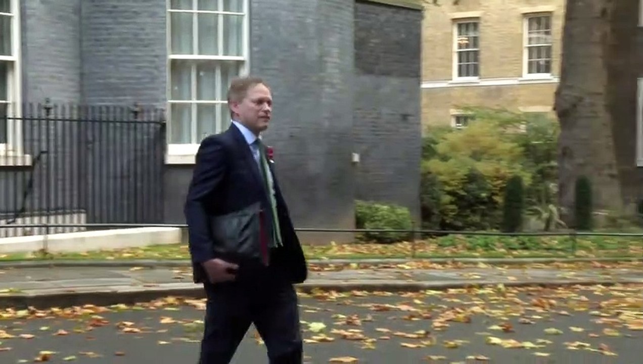 Cabinet members depart 10 Downing Street