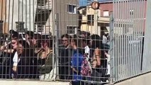 Migranti, continua in porto di Catania manifestazione attivisti - Video