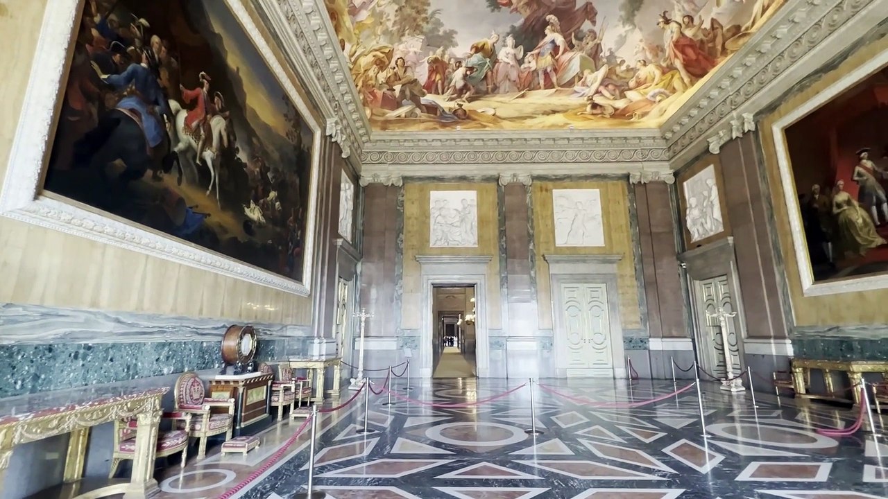 Caserta, la Reggia della Meraviglia: il libro di Repubblica Napoli in regalo il 17 novembre