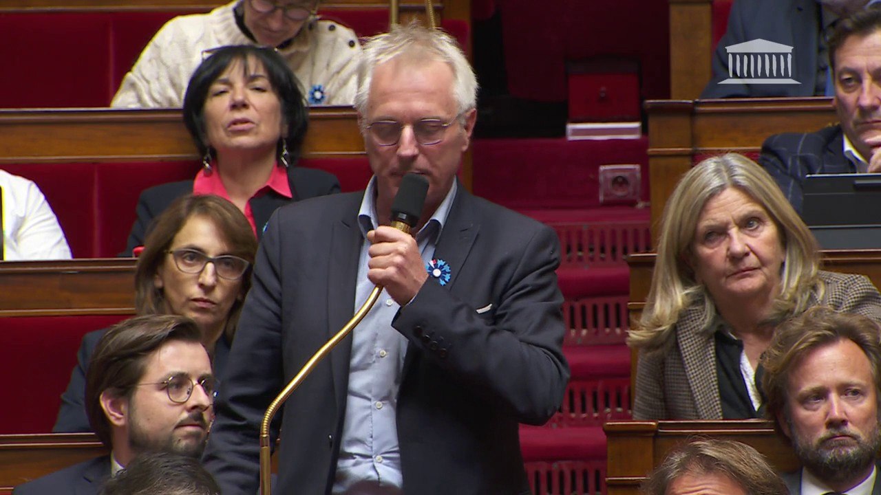 Charles Fournier, député Nupes-EELV: "Emmanuel Macron et les énergies fossiles, c'est un peu je t'aime, moi non plus"