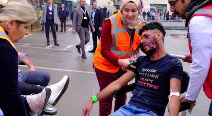 Tatbikat gerçeğini aratmadı, yaralılara yapılan makyaj ise dikkat çekti