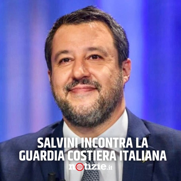 Matteo Salvini in visita alla entrale Operativa della Guardia Costiera