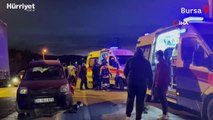 Servis minibüsü ile kamyonetin karıştığı kazada yaralanan 7 kişi hastaneye kaldırıldı