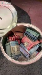 Despiden a empleados por robo y luego descubrieron que su hija era quien lo tomaba