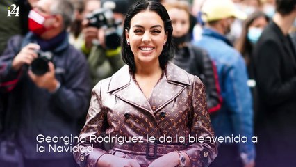 Georgina Rodríguez decora su árbol de Navidad junto a sus hijos