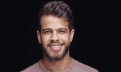 أدهم نابلسي يعتزل الفن ليتفرغ للعبادة