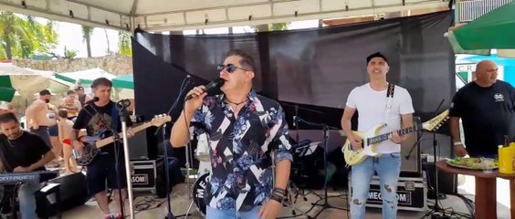 Use Your Love - BANDA STRATONANTES - CLUBE RECREATIVO FLORESTA