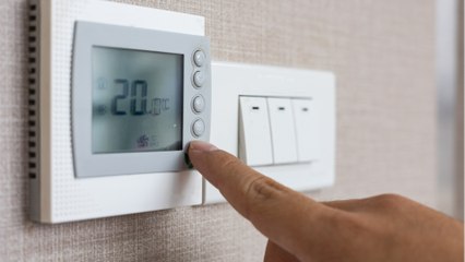 Faut-il baisser le chauffage quand on s'absente ?