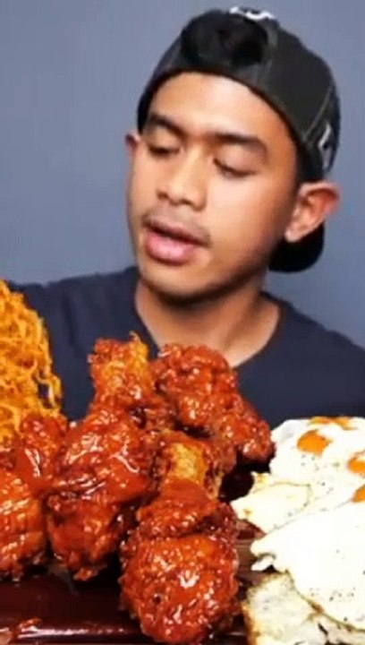 MUKBANG GILA SAMYANG KEJU KFC 10 TELUR DAGING KOTAK Part 1