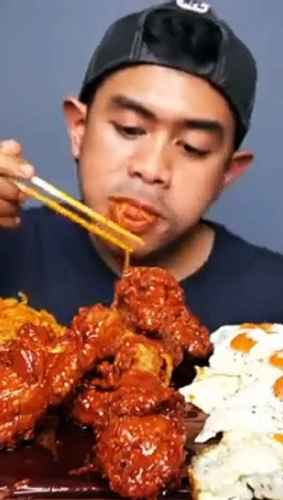 MUKBANG GILA SAMYANG KEJU KFC 10 TELUR DAGING KOTAK Part 5