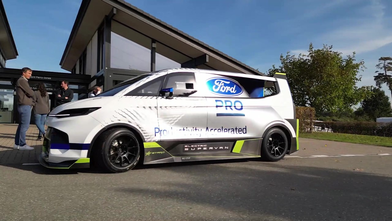 Ford EV Experience - Ford Pro Electric SuperVan