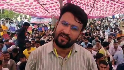 गुजरात में मुख्यमंत्री ने बेरोजगारों के साथ  की वार्ता, 37 दिन बाद लौटै राजस्थान