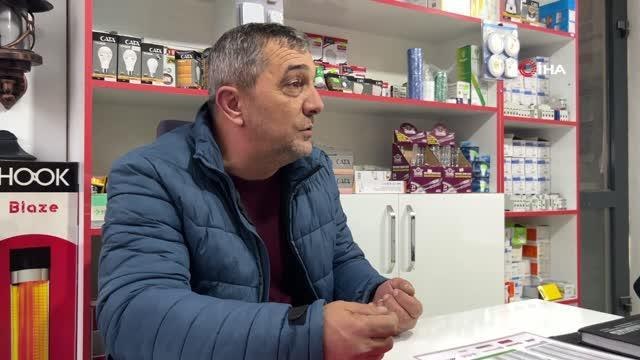 Düzce depreminde enkaz altından 8 saat sonra kurtarılan Korkmaz, yaşadığı korku dolu anları anlattı