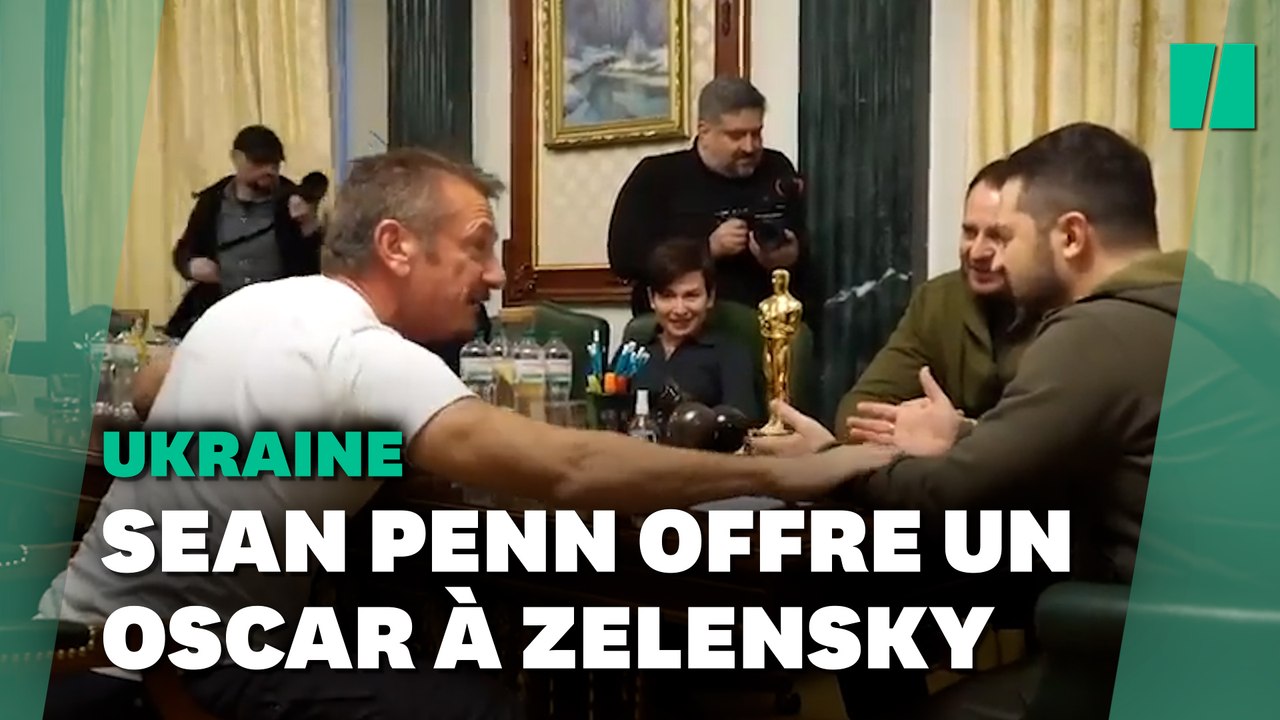 Sean Penn offre à Volodymyr Zelensky l’un de ses Oscars (et lui fait une demande)
