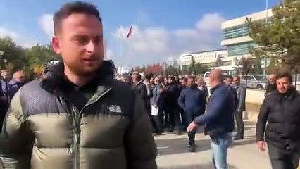 Eğitimcilerin AYM önündeki eylemine polis engeli: gözaltı