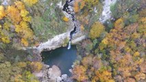KASTAMONU - Horma Kanyonu ve Ilıca Şelalesi ziyaretçilerini sonbahar renkleriyle ağırlıyor
