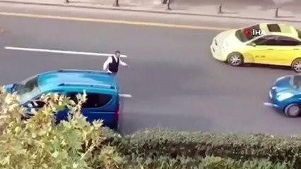 Görüntüler Ankara'dan! Trafiği umursamayıp yol ortasında göbek attı