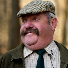 ULTRA - épisode 2 : Gilles et son fils Jérémy sont fans de chasse