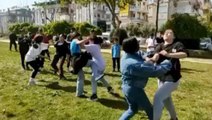 Antalya'da ortaokullu kızlar saç saça kavga etti