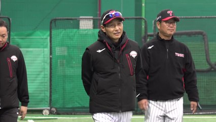 염경엽 신임 LG 감독, 마무리 캠프서 선수 상견례 / YTN