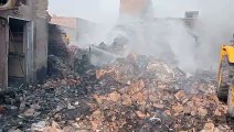 गत्ता -कागज व कबाड़ के तीन बाड़ों में लगी आग, 11 घंटे बाद पाया जा सका काबू