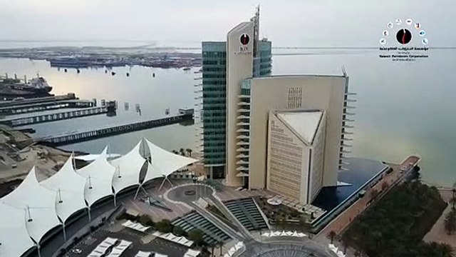 نائب رئيس مجلس الوزراء ووزير النفط ورئيس مجلس إدارة مؤسسة البترول الكويتية د.بدر الملا يحثّ القيادات النفطية الجديدة على الإسراع في تنفيذ المشاريع الإستراتيجية