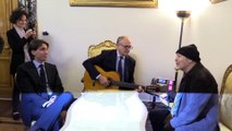 Vasco a Roma, duetto con il sindaco Gualtieri con 'Albachiara' - Video