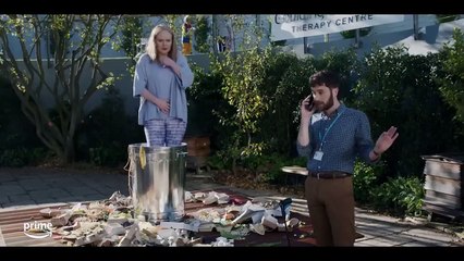 The People We Hate At The Wedding  Trailer VO