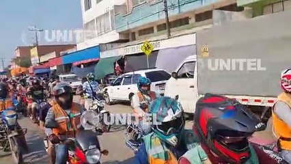 Caravana de mototaxitas pide justicia por la muerte de un hombre en un punto de bloqueo