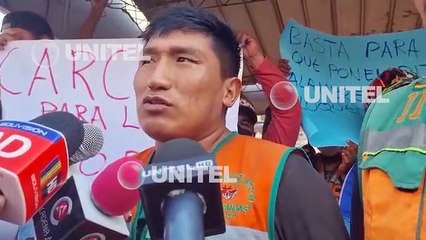 Mototaxistas piden justicia por la muerte de un hombre en un punto de bloqueo