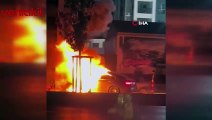 Başakşehir’de direğe çarpan otomobil alev topuna döndü: 2 yaralı