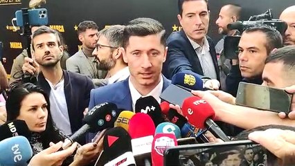 Robert Lewandowski se sincera sobre su gesto tras la expulsión en Pamplona