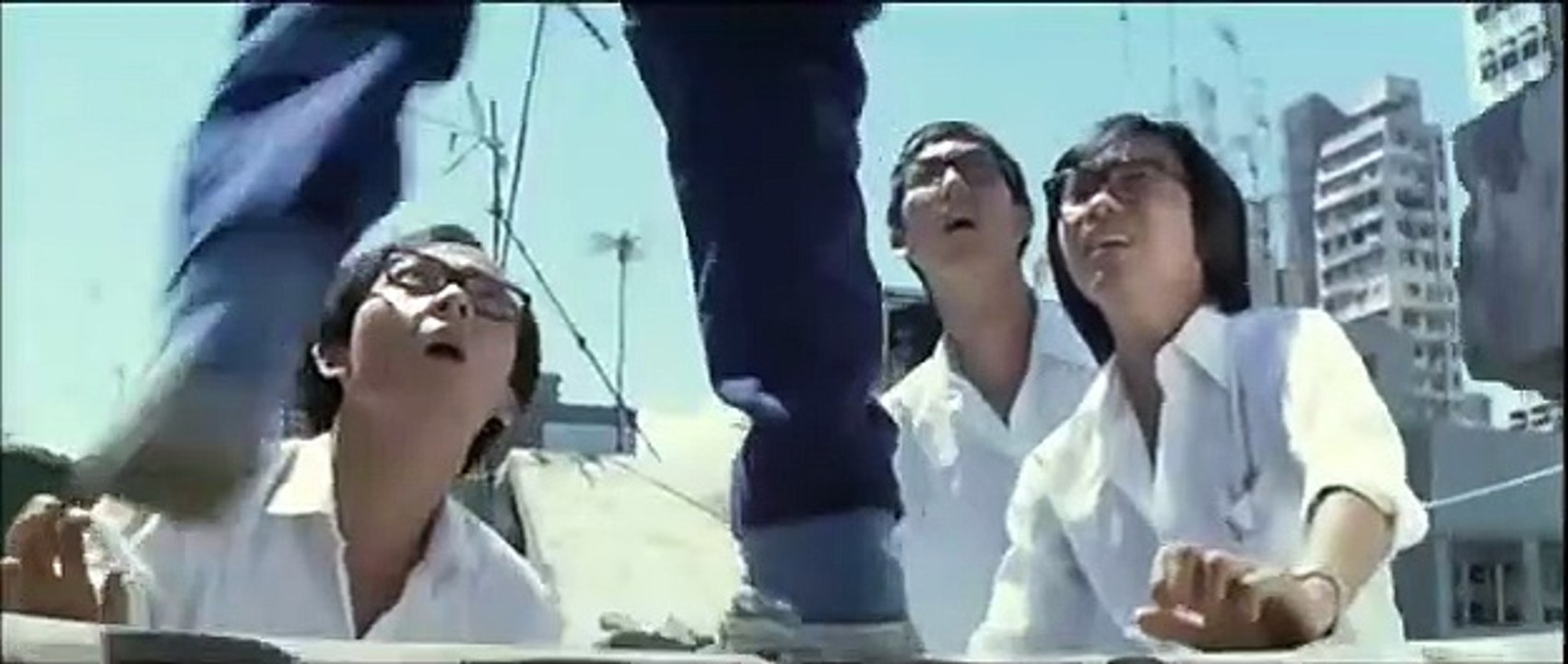 L'enfer des armes Bande-annonce (EN)