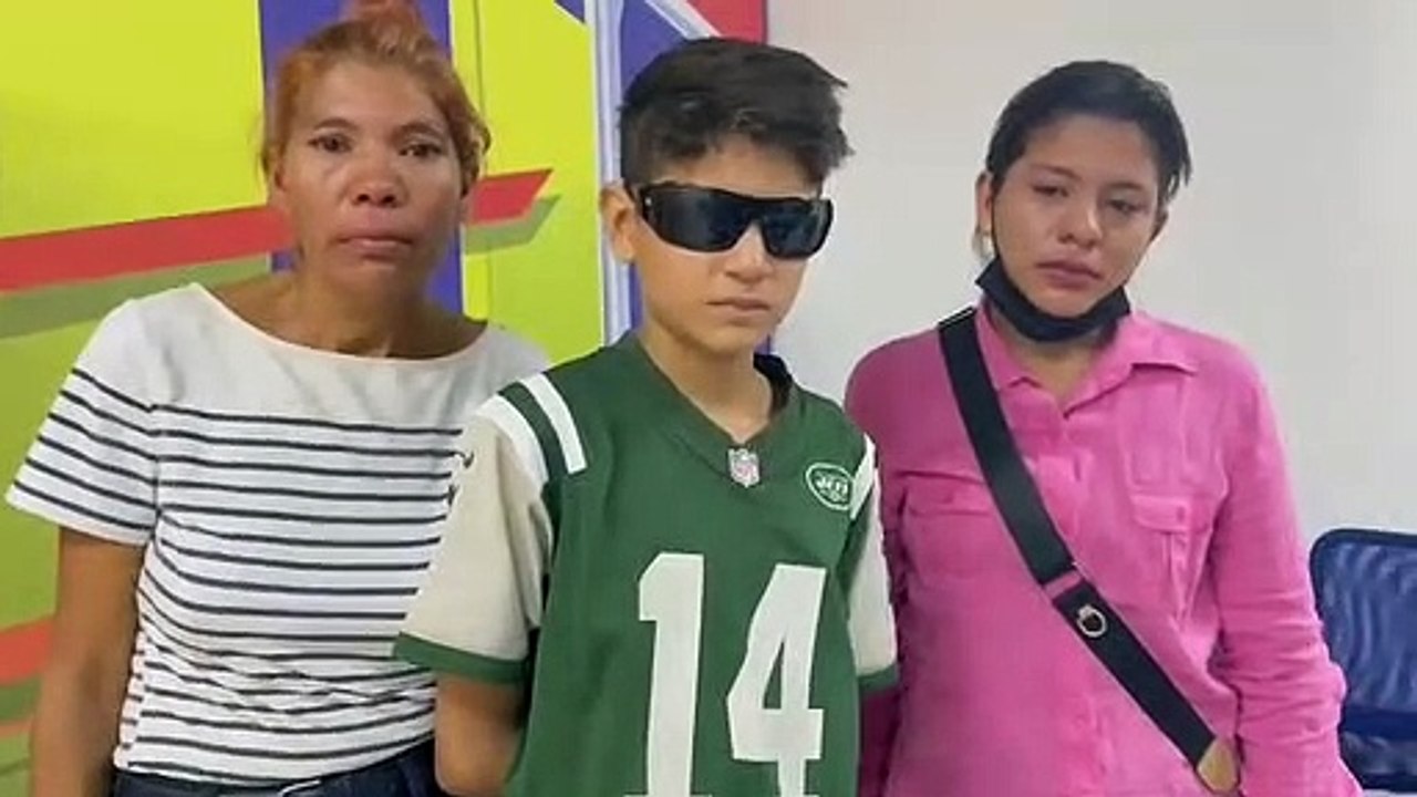 Joven de 14 años pide ayuda para poder salir de...