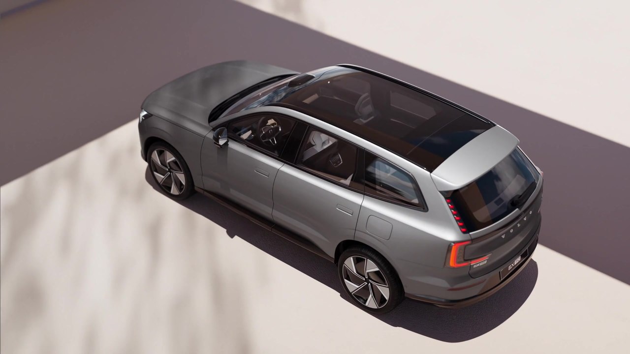 The new Volvo EX90 Design in Studio