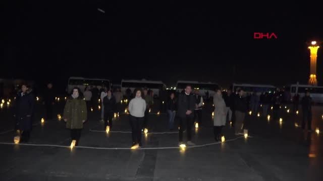 İZMİR, ATA'YA SAYGI NÖBETİNDE