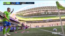 GOLAZO- Nicolás Lodeiro scores his second goal with stunning volley - Seattle Sounders