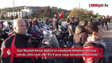 Ata'ya saygı duruşu