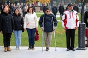Bolu'da Ata'ya saygı duruşu