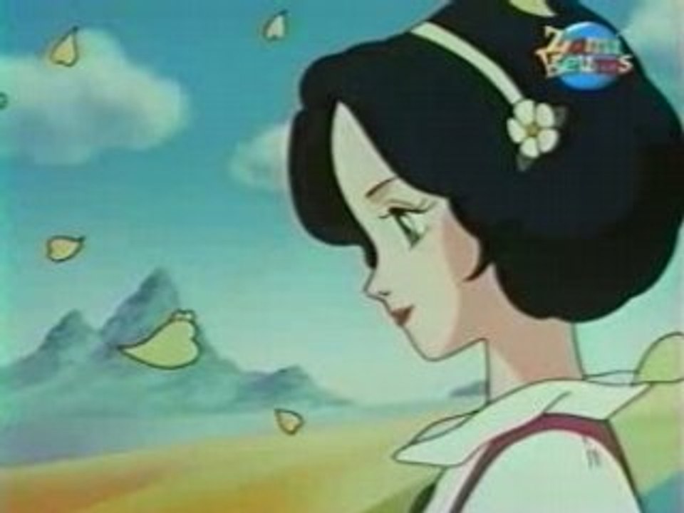 Une petite fille attachante