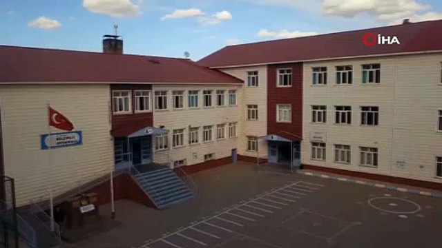 Ahlatlı öğrencilerden “10 Kasım” koreografisi